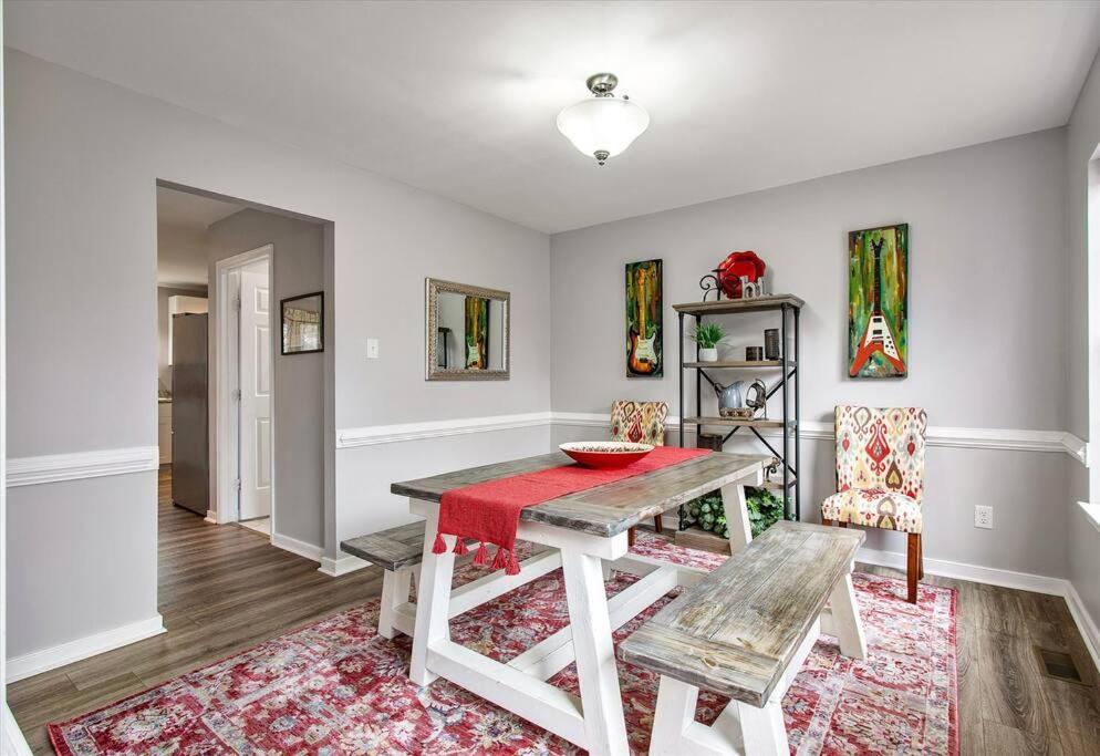 Charming 3-Bedroom Home In Heart Of Ашланд Екстериор снимка